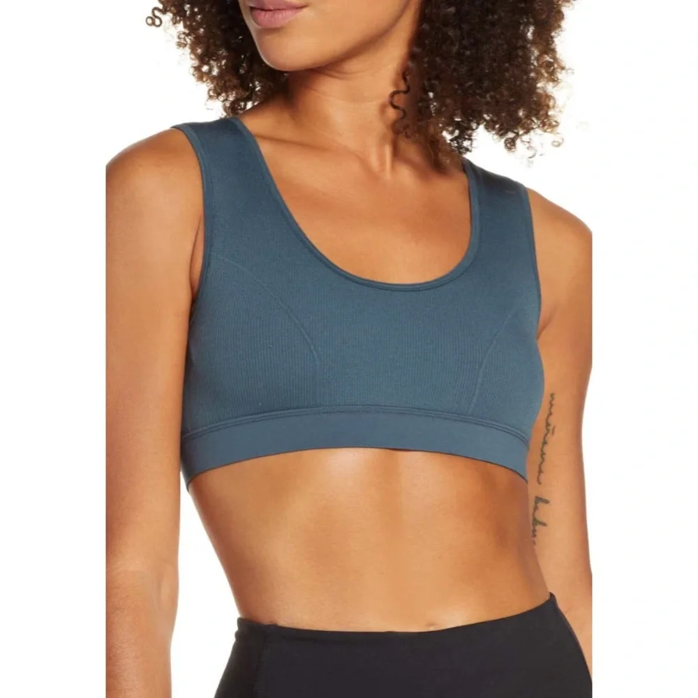 NWT Zella Chase Me Bra
